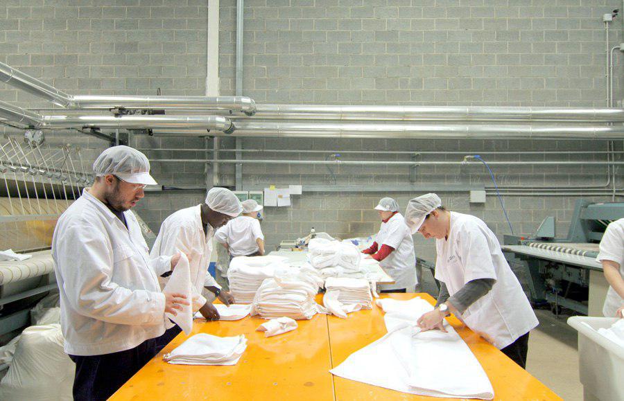 Trabajadores del Centre Especial de Treball Arapdis foto: Arapdis