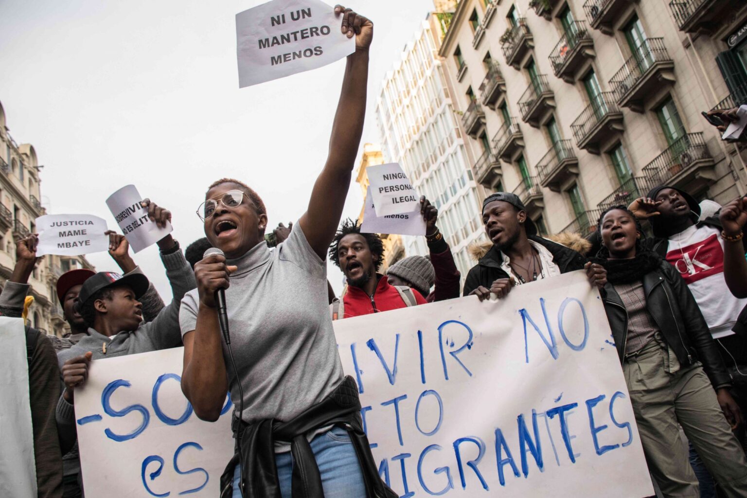 Vendedores ambulantes claman contra la violencia policial: “Las vidas manteras importan”
