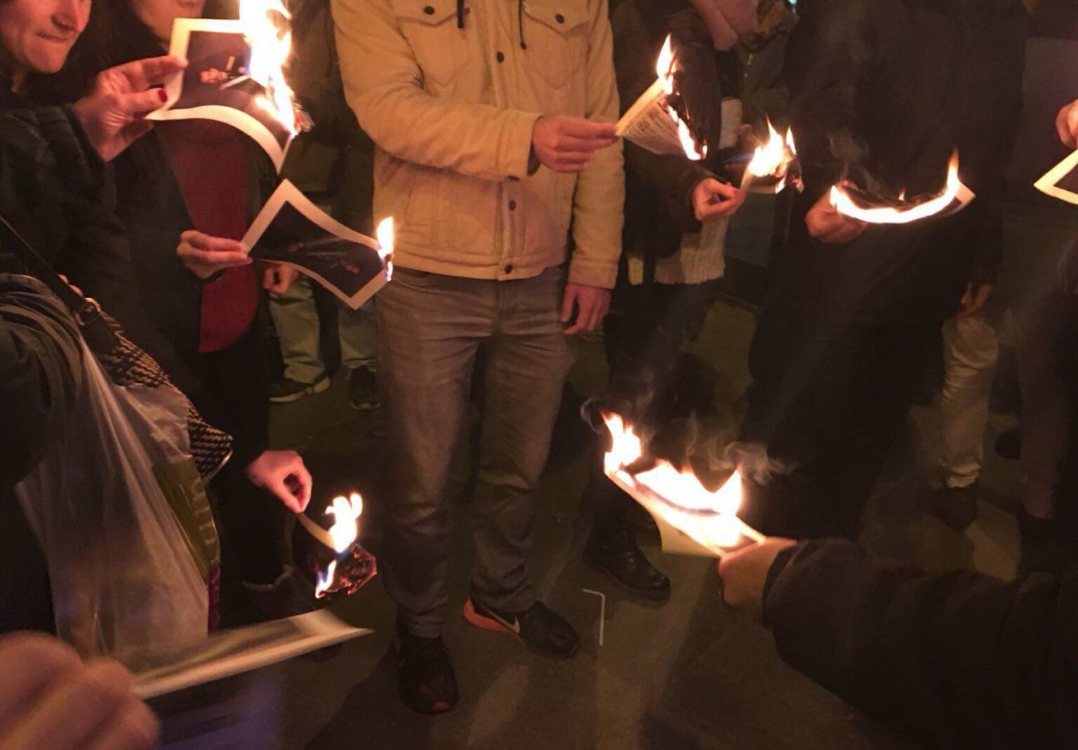 El TEDH sentencia que quemar fotos de los Reyes es libertad de expresión