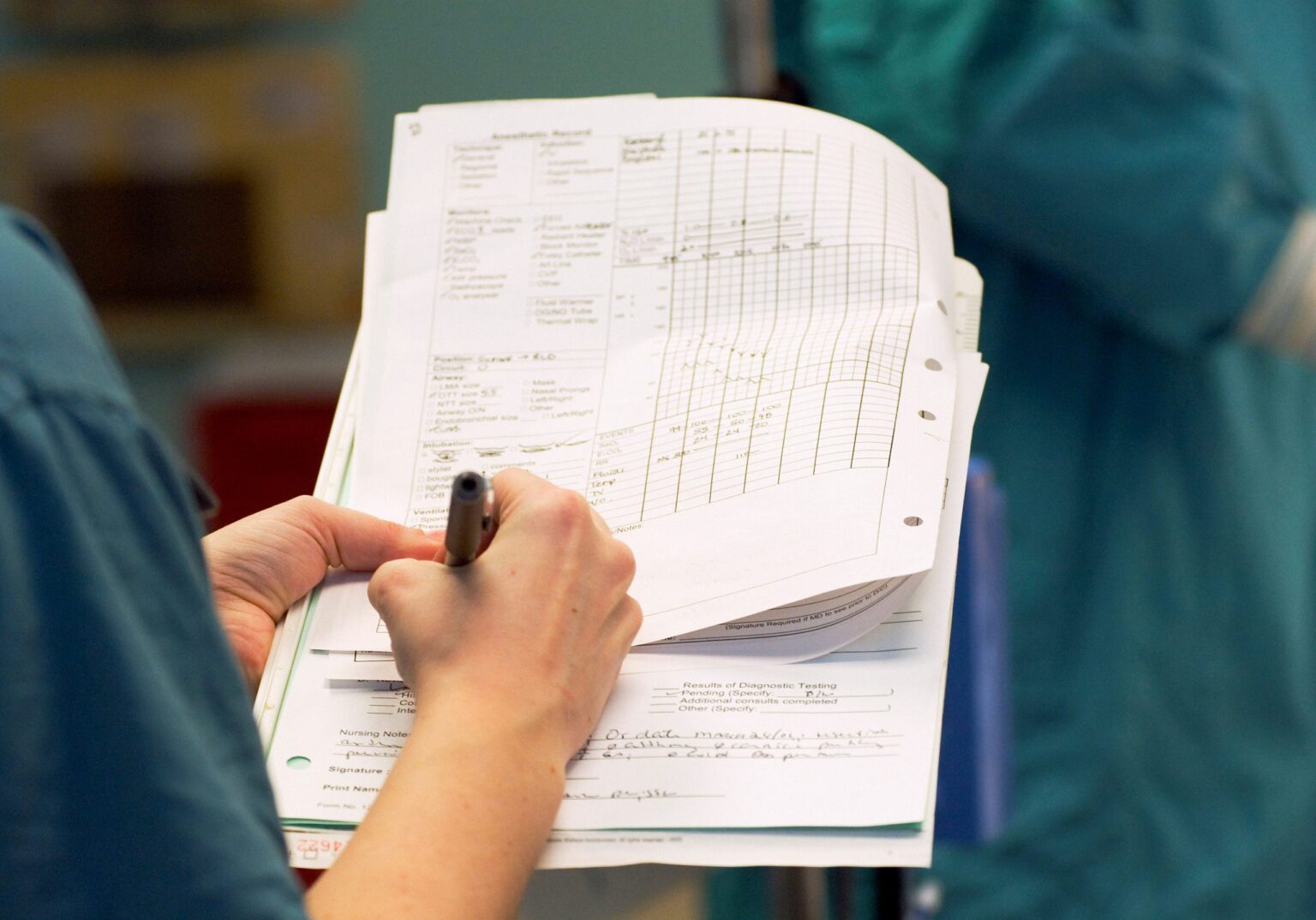 Excesos y proteccionismo del sistema sanitario hacia las mujeres