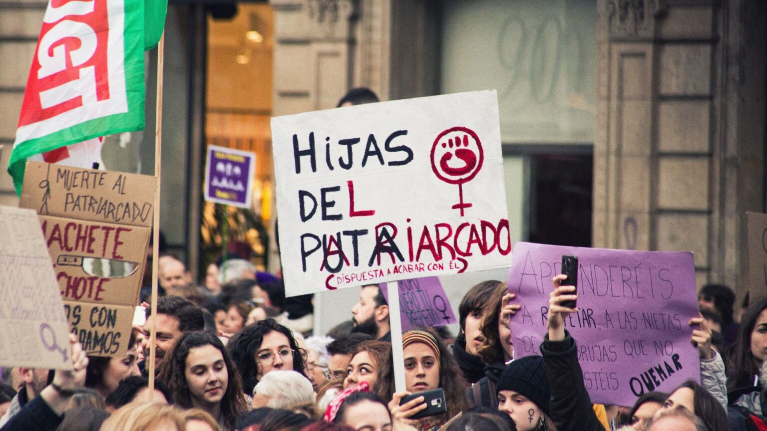 Qui són els homes del #Cuéntalo?