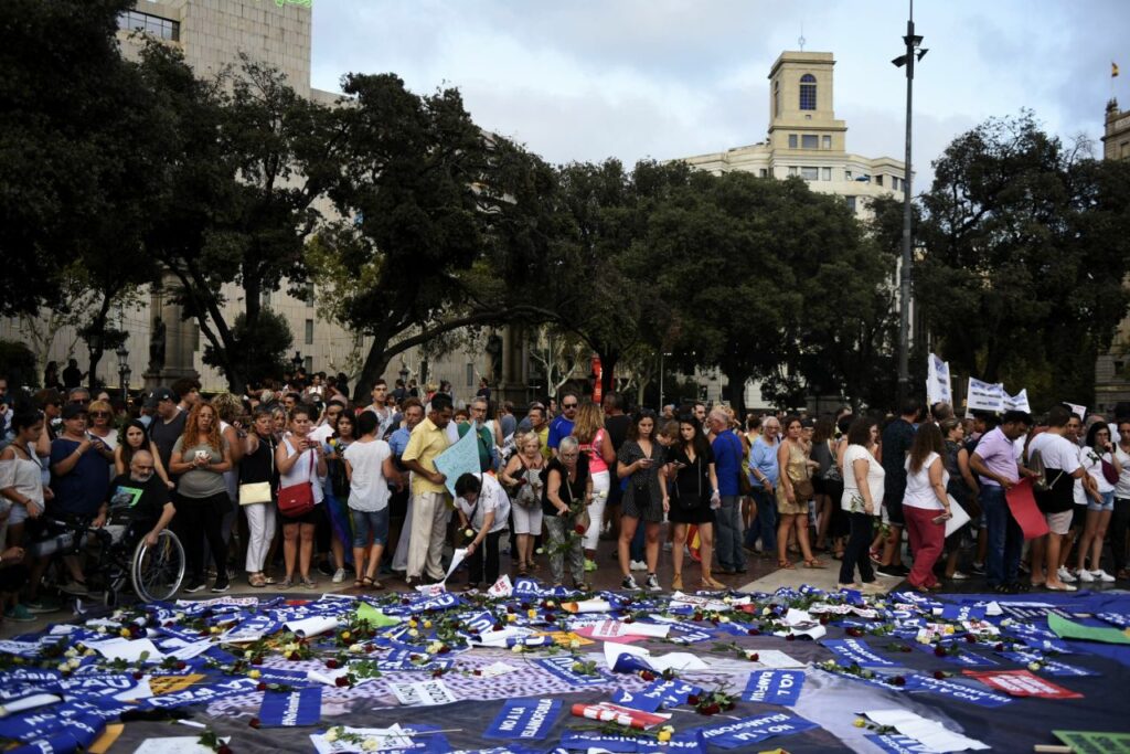 Manifestació de rebuig als atemptats | Ajuntament de Barcelona