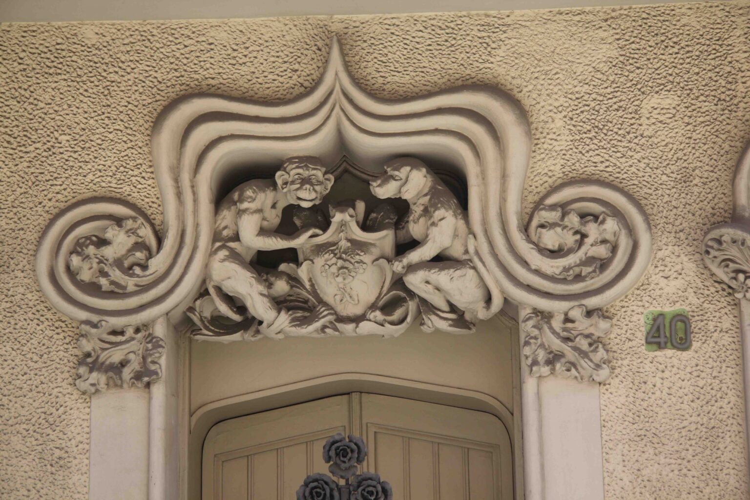 El xalet del mico i el gos