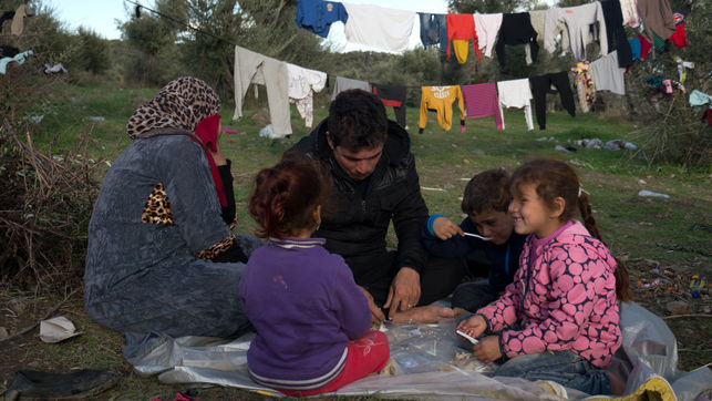 L’Ajuntament de Barcelona i Stop Mare Mortum denuncien traves administratives en l’assessorament a refugiats