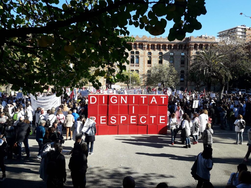 Una nueva movilización de personal de la Atención Primaria y médicos de la concertada pide “Dignidad y respeto”