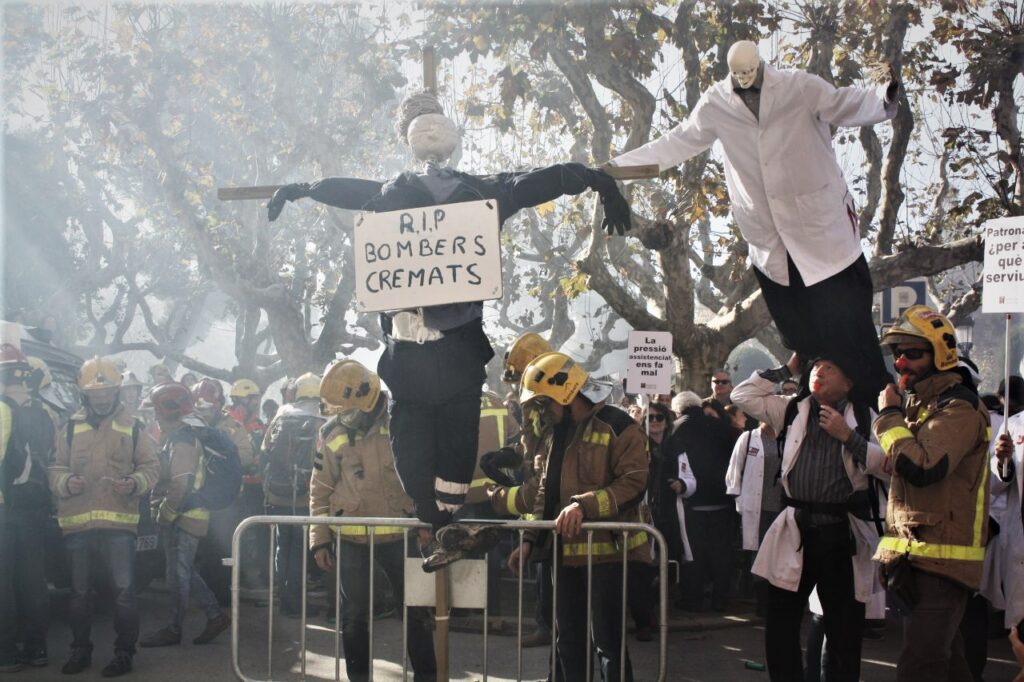 El Síndic de Greuges exige dotar de fondos económicos y humanos el cuerpo de bomberos