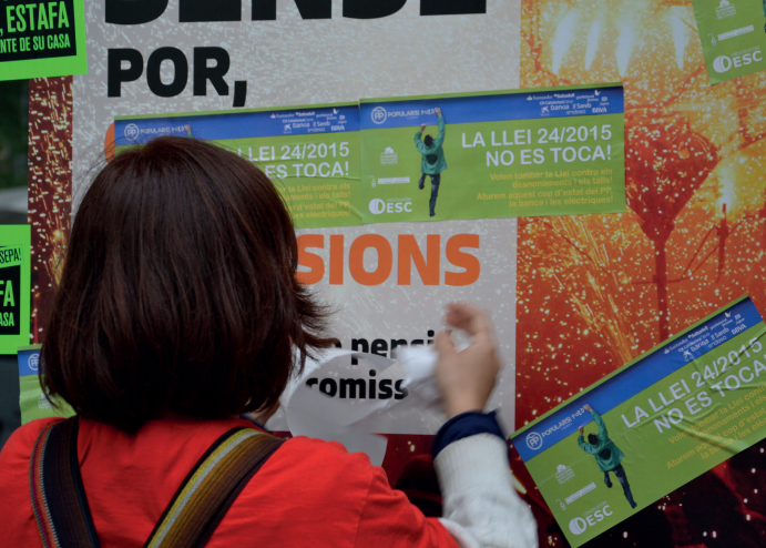 Les dones amb problemes habitacionals tripliquen la seva percepció de tenir mala salut