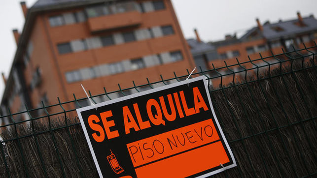 Lloguers prohibitius: tres històries sobre renovacions abusives de contractes