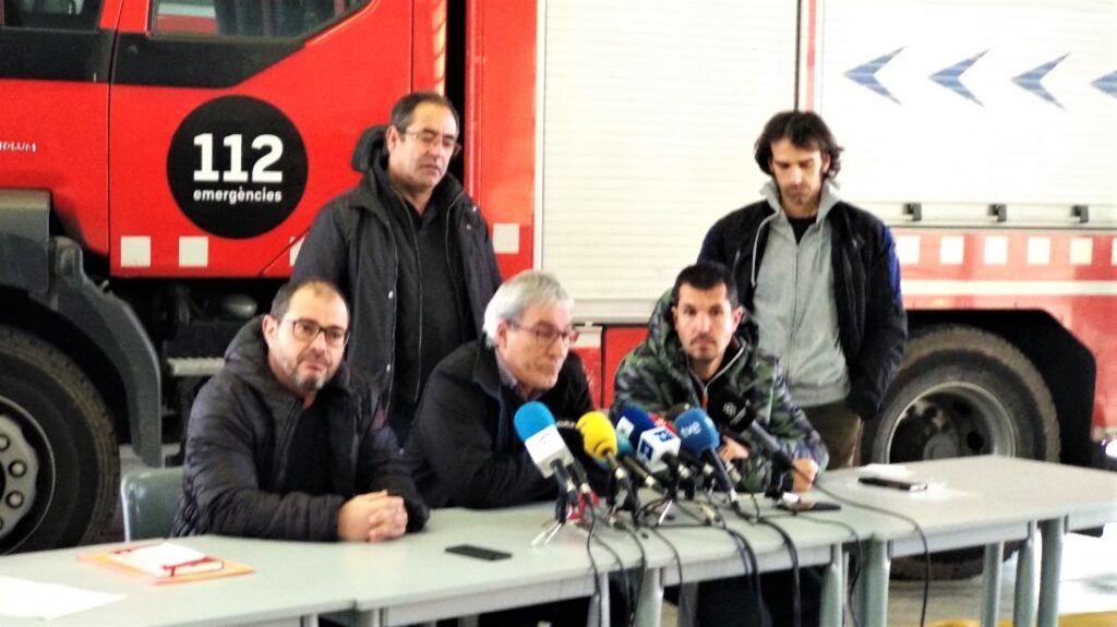 Els bombers parlen de l’incendi de Sant Roc: “La precarietat mata”