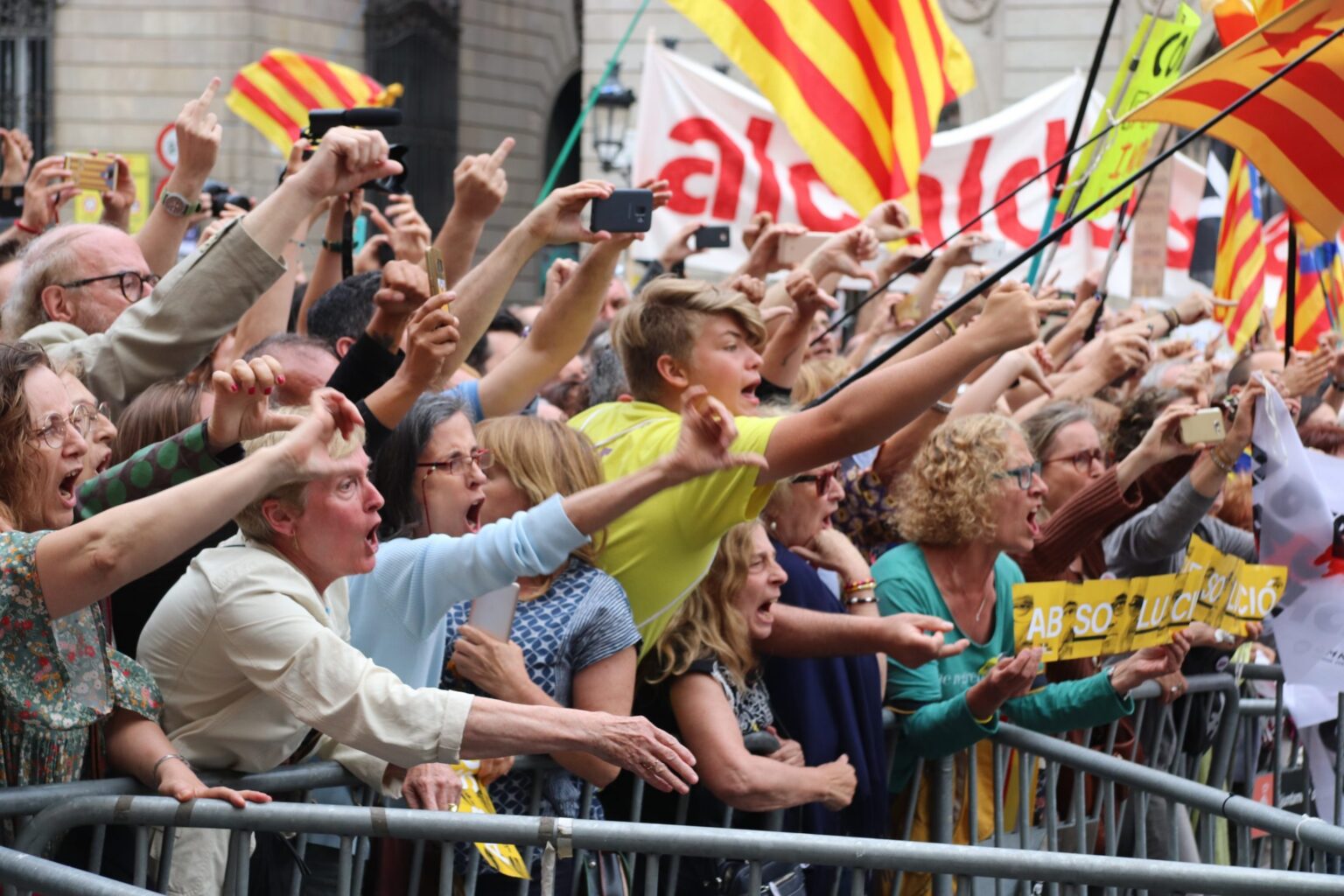 Reflexiones críticas para después de la tormenta de las investiduras