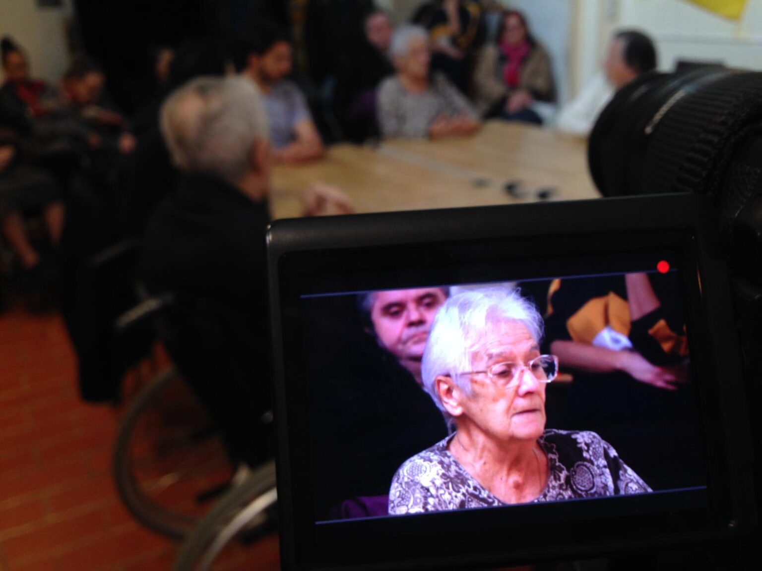 La construcción de la historia, la memoria y la cohesión reside en la vejez de los barrios