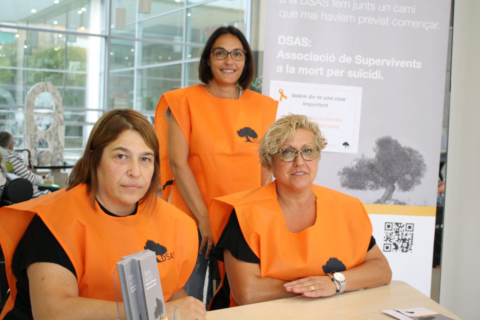 Sobrevivir a una muerte por suicidio de un ser querido: la importancia de hablar convertida en asociación