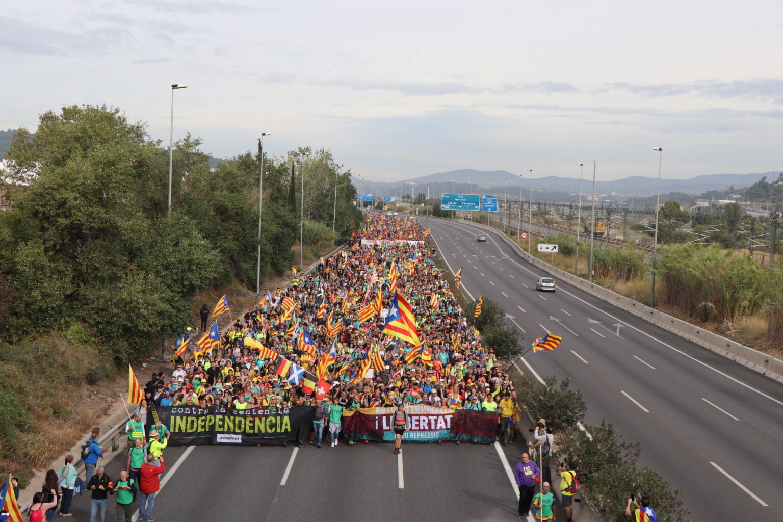 Les Marxes arriben a Barcelona: una crònica dels darrers kilòmetres caminant per ‘la llibertat’