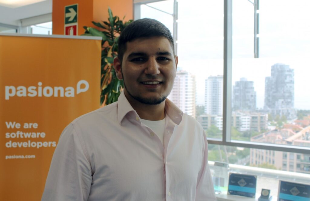 “He llorado muchas veces de impotencia y ahora veo un futuro”: ser un ‘nini’ y superarlo