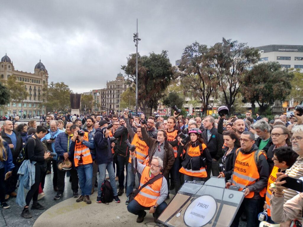 Els periodistes, concentrats contra la repressió del dret a la informació