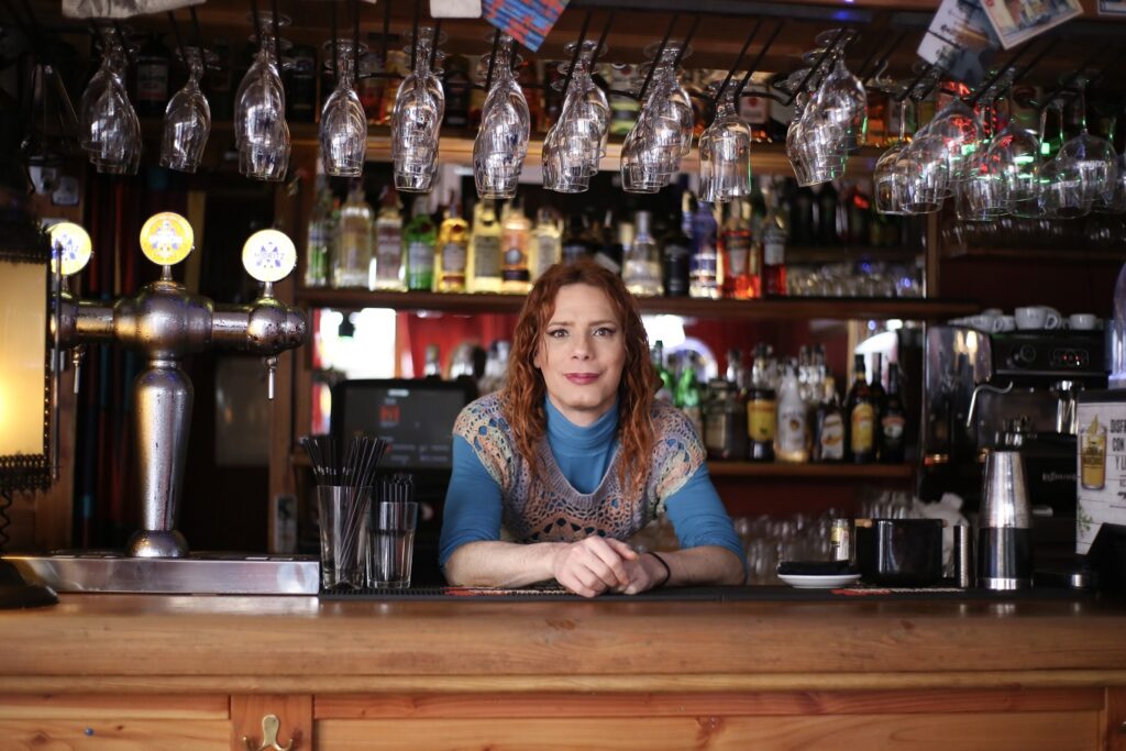 Treballar sent dona trans: “O treballem de prostitutes o dalt d’un escenari, i això ha d’acabar”