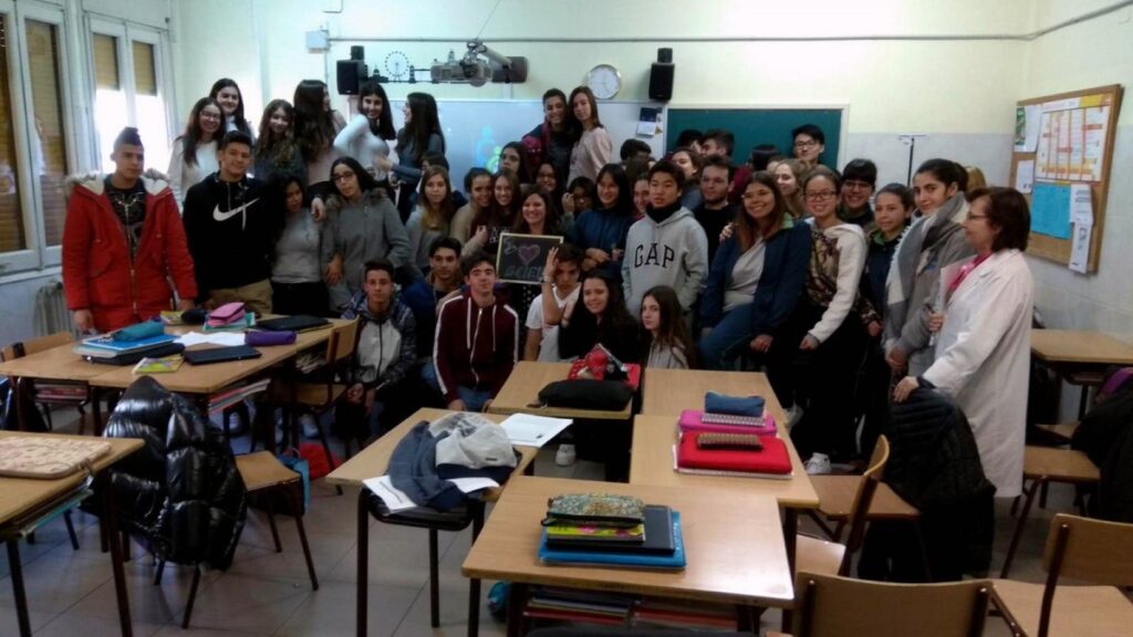 Cerca de 200 científicas entran en las escuelas para despertar vocaciones