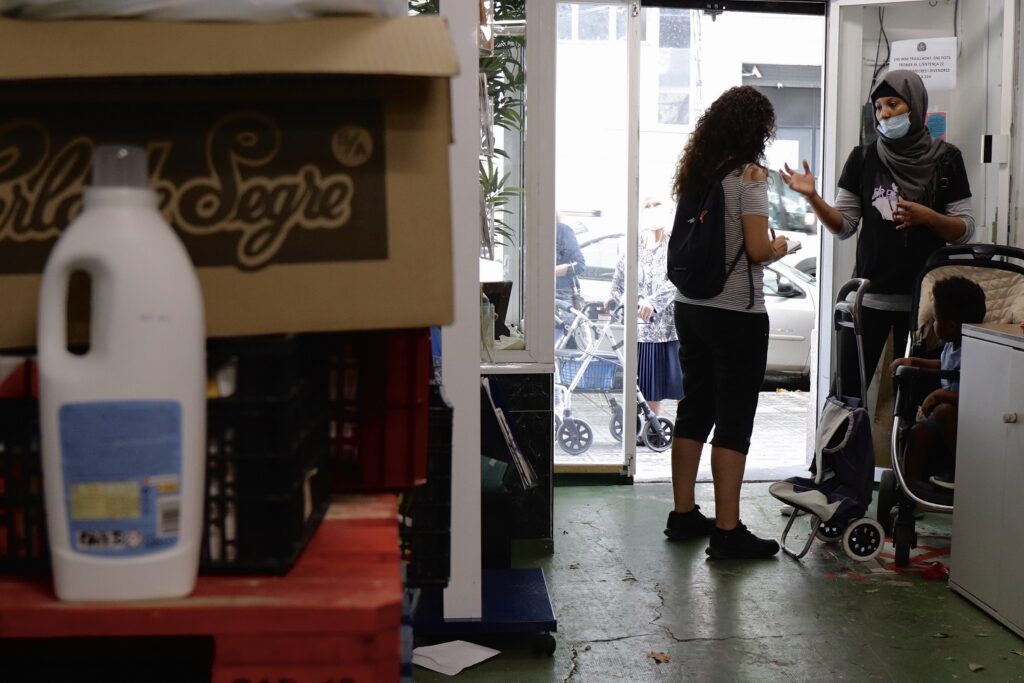 La nueva pobreza (1): Seis historias que son miles