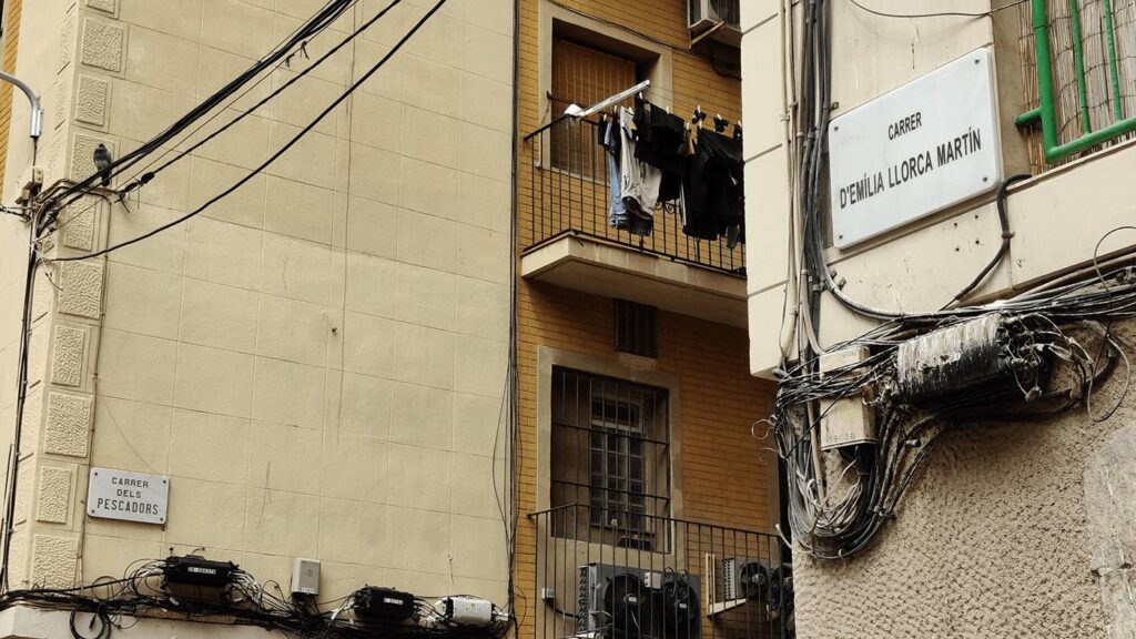 La calle de los Pescadores y la calle de Emilia