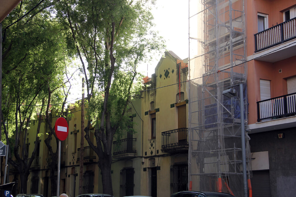 La urbanización escondida en la cumbre