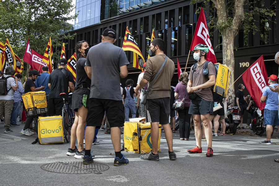 Ni excusas, ni precariedad: los riders exigen su laboralización y un convenio a Glovo
