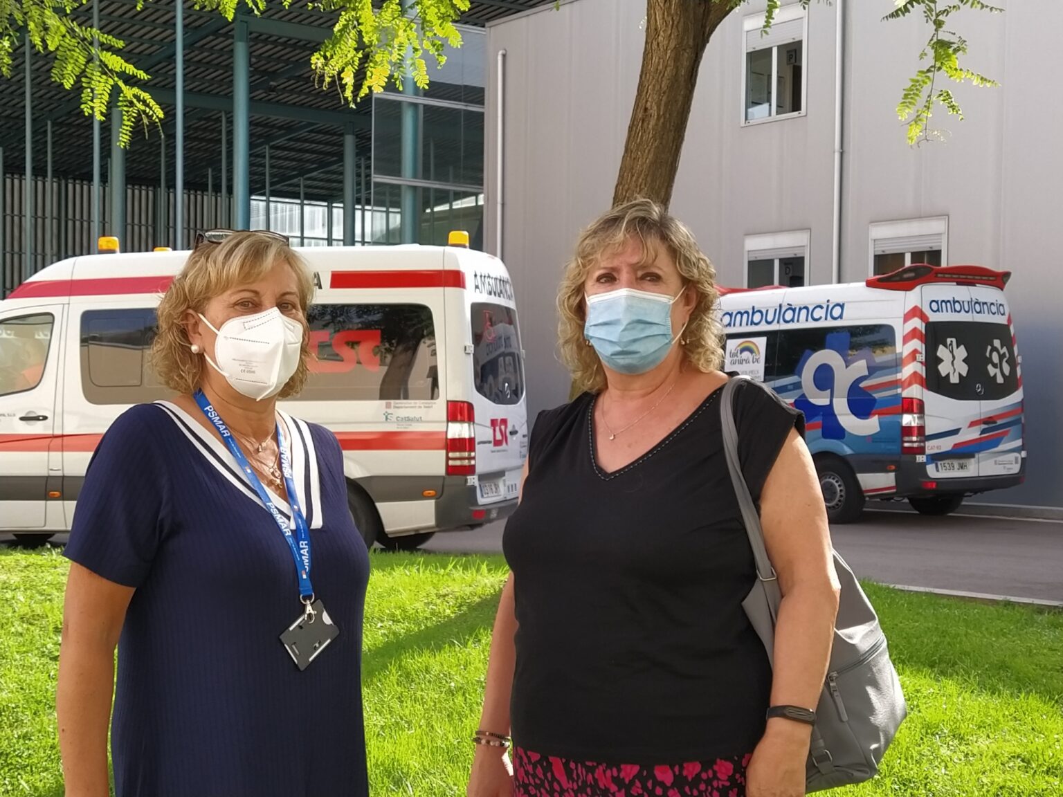 Cuca Esperanza y Marisa Garreta, enfermeras jubiladas que vacunan contra la Covid