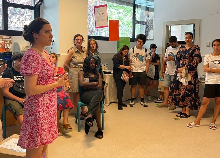 Educació participativa: joves del Raval expliquen com veuen el futur