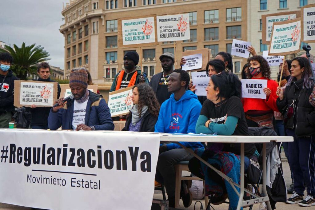 Barcelona obre les portes al suport de la ILP “Regularització” en l’etapa final de recollida de signatures
