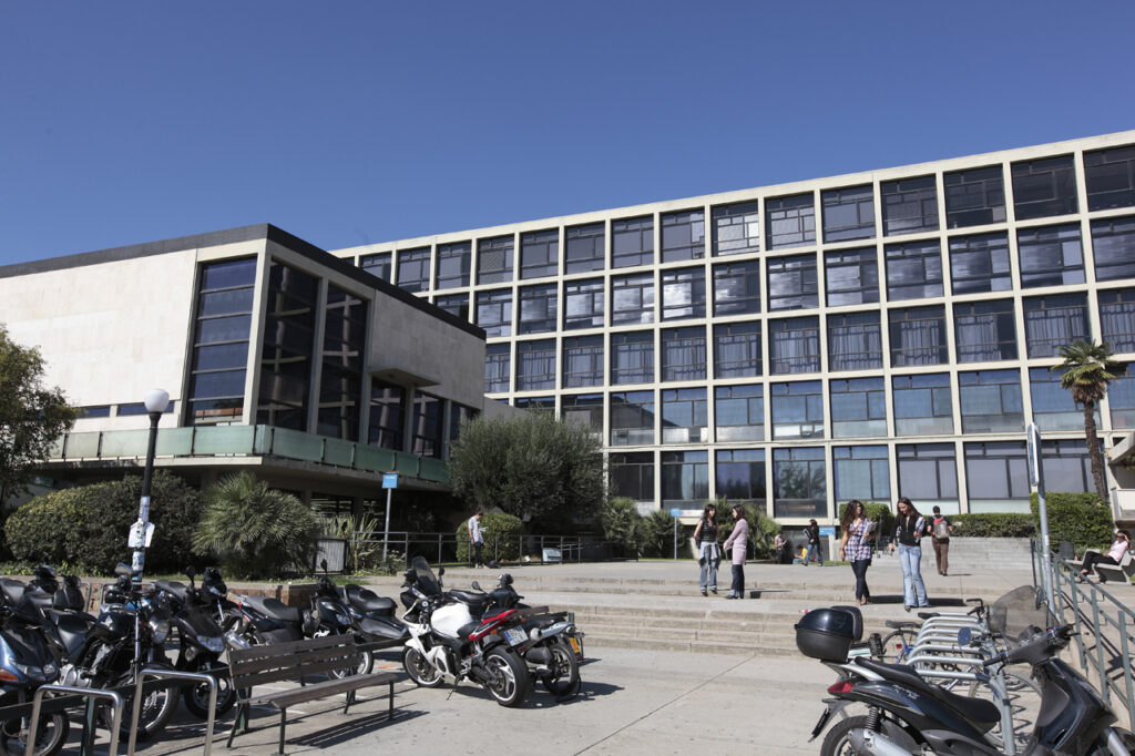 És possible una universitat amb tribunals acadèmics imparcials i transparents?