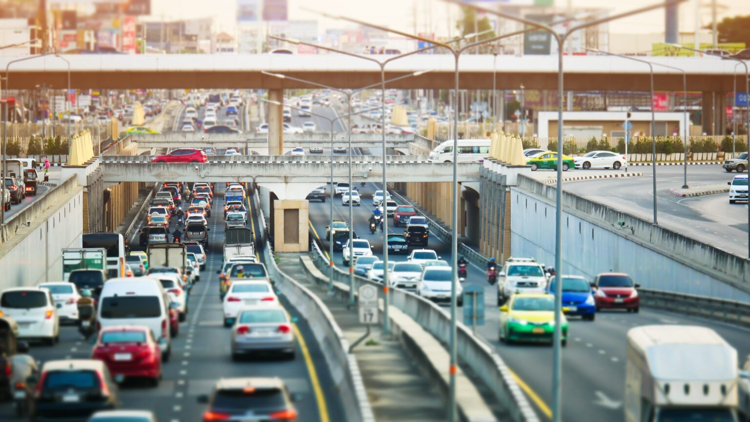 A ver quién apaga la música y pone fin a la fiesta