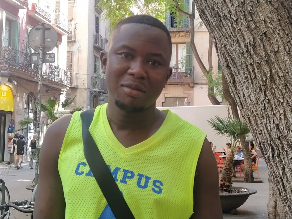 Nioukou Sigaby: “Vaig intentar vàries vegades arribar en pastera a Europa”