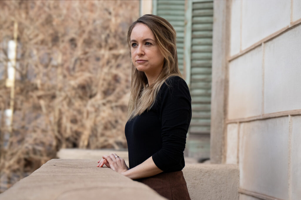 Sally Hayden: “Nos tenemos que preguntar por qué se ha normalizado la muerte masiva en el Mediterráneo y en Libia, por qué aceptamos que esta situación continúe”