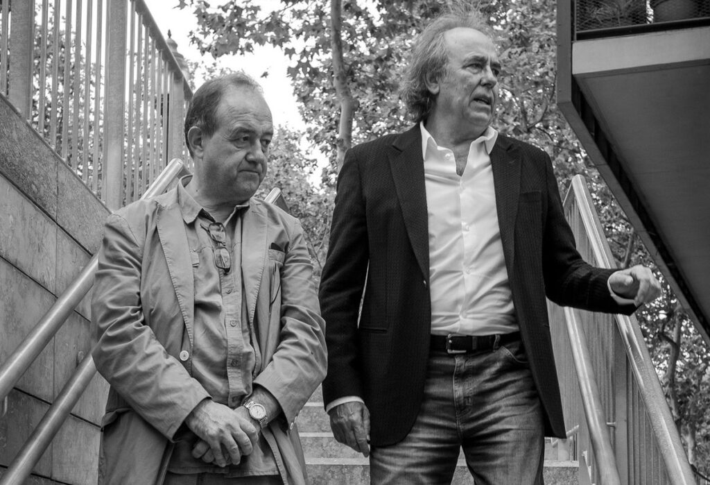 Jaume Collell: “Una de les virtuts de Serrat en el moment d’articular el seu ofici és rodejar-se dels millors músics del país”