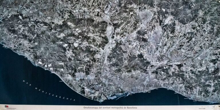 Realitats metropolitanes, respostes diverses
