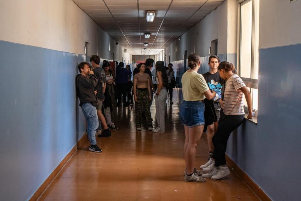 Una futura maestra enfadada con el sistema instituto